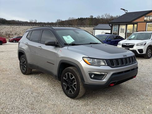 Used 2019 Jeep Compass Trailhawk image 7