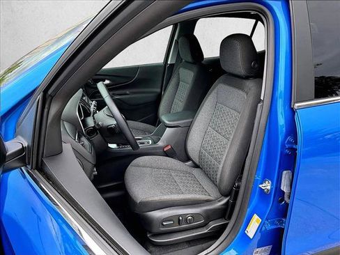Used 2024 Chevrolet Equinox LT FWD image 27