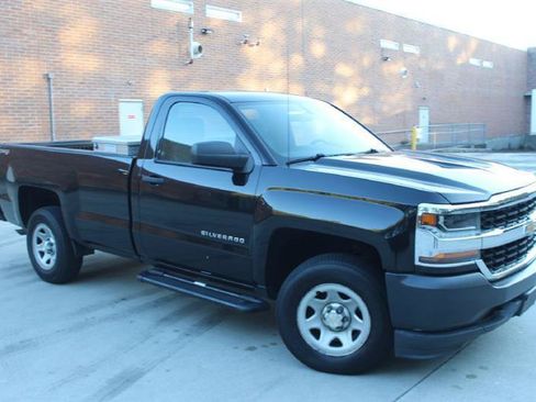 Used 2016 Chevrolet Silverado 1500 W/T w/ WT Convenience Package AWD/4WD image 7