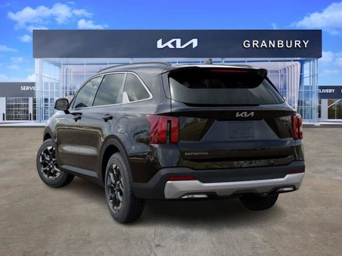 New 2026 Kia Sorento S image 5