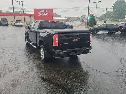 Used 2015 GMC Canyon SLE w/ All-Terrain Package AWD/4WD image 4