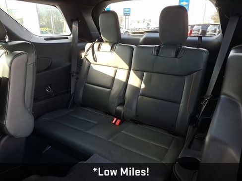 Used 2022 Ford Explorer Timberline image 13