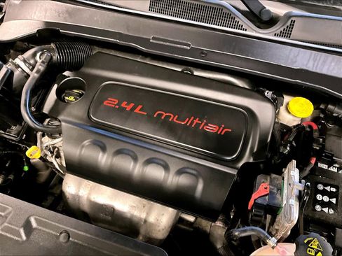 Used 2018 Jeep Compass Limited image 35