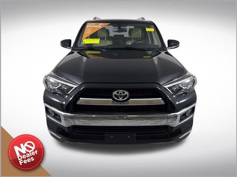 Used 2019 Toyota 4Runner Limited AWD/4WD image 9