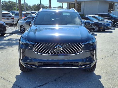 New 2026 Volvo XC90 B6 Plus w/ Protection Package Premier image 2