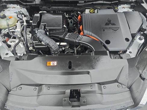 Used 2023 Mitsubishi Outlander SEL image 31