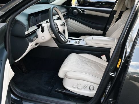 Used 2025 Genesis GV80 3.5T Prestige AWD/4WD image 15