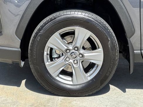 Used 2024 Toyota RAV4 XLE AWD/4WD image 33