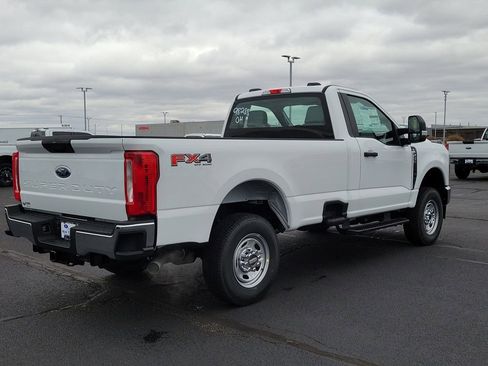 New 2026 Ford F250 XL w/ FX4 Off-Road Package image 4