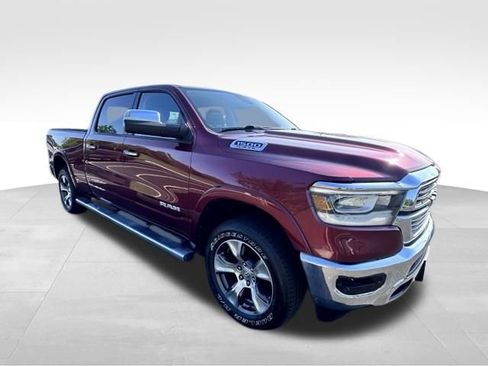 Used 2019 RAM 1500 Laramie AWD/4WD image 10