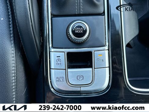 Used 2023 Kia Telluride EX w/ EX Captain's Chair Package image 31