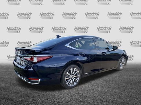 Used 2020 Lexus ES 300h w/ Premium Package FWD image 10