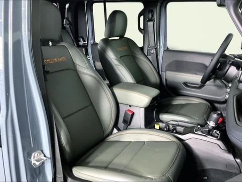 New 2026 Jeep Gladiator Mojave image 12