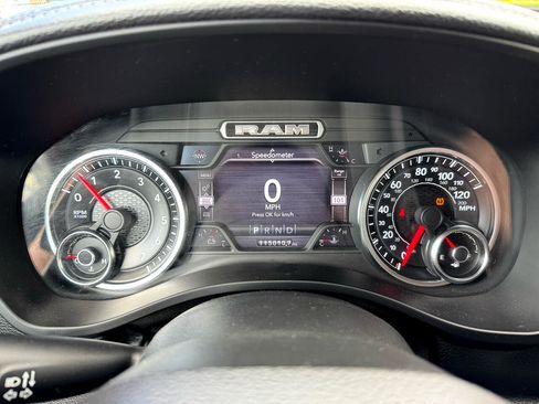 Used 2019 RAM 1500 Laramie image 12