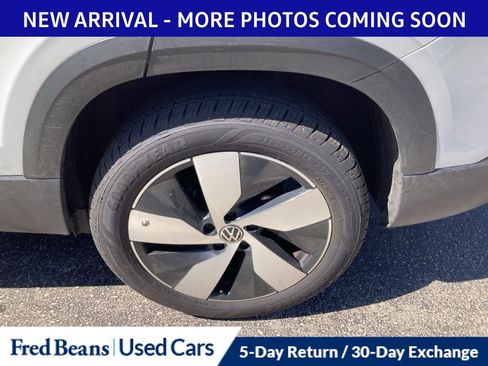 Certified 2025 Volkswagen Taos S image 7