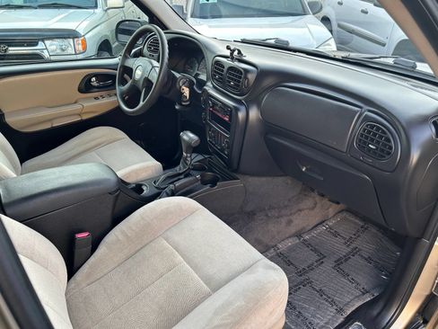 Used 2006 Chevrolet TrailBlazer LS w/ LS Preferred Equipment Group AWD/4WD image 25