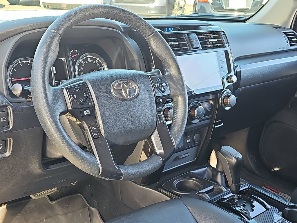 Used 2022 Toyota 4Runner TRD Off-Road Premium AWD/4WD image 33