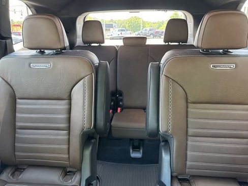 New 2026 GMC Acadia Denali Ultimate FWD image 13