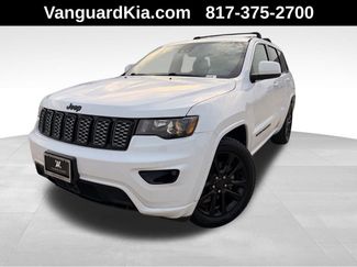 Used 2020 Jeep Grand Cherokee Altitude video 1