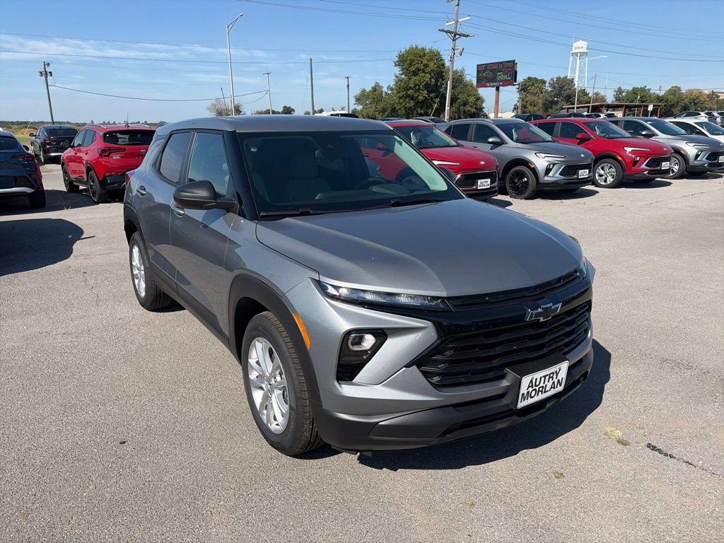 New 2026 Chevrolet TrailBlazer LS w/ LPO, Blackout Package FWD image 8