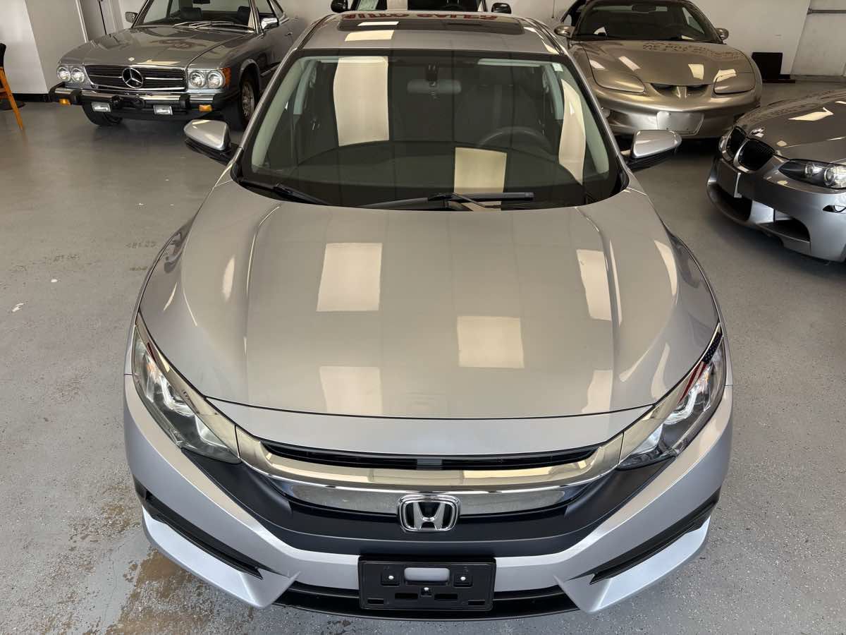 Used 2016 Honda Civic EX image 2