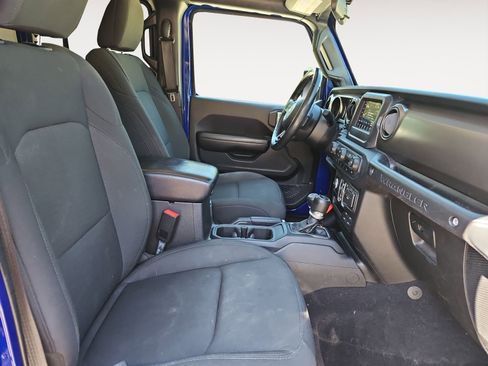 Used 2018 Jeep Wrangler Unlimited Sport S AWD/4WD image 15