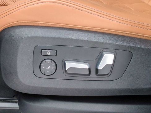 Certified 2024 BMW X5 xDrive40i w/ M Sport Package image 17