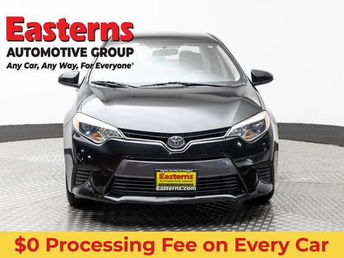Used 2016 Toyota Corolla LE FWD image 2
