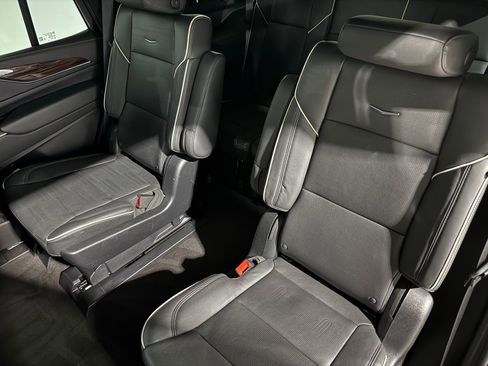 Certified 2023 Cadillac Escalade Premium Luxury image 42