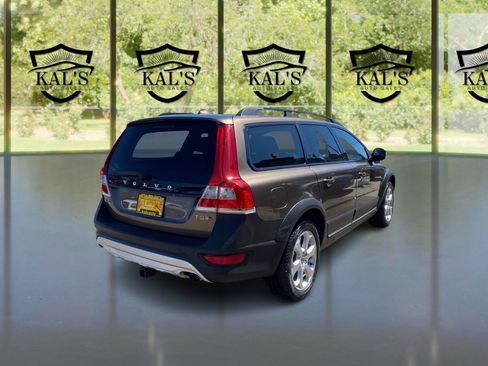 Used 2016 Volvo XC70 T5 Premier w/ Proximity Package image 5