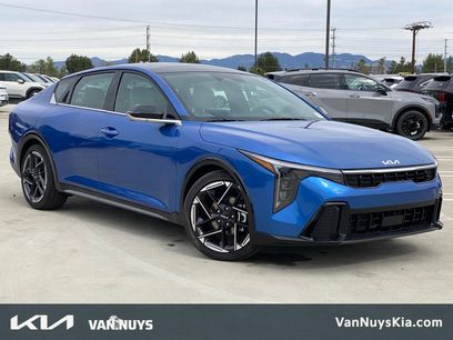 New 2025 Kia K4 GT-Line w/ GT-Line Premium Package