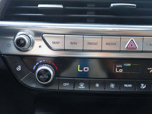 Used 2022 Kia Telluride SX w/ SX Prestige Package AWD/4WD image 11