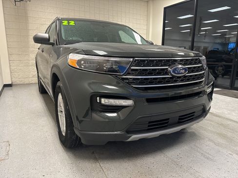Certified 2022 Ford Explorer XLT w/ Equipment Group 202A image 34