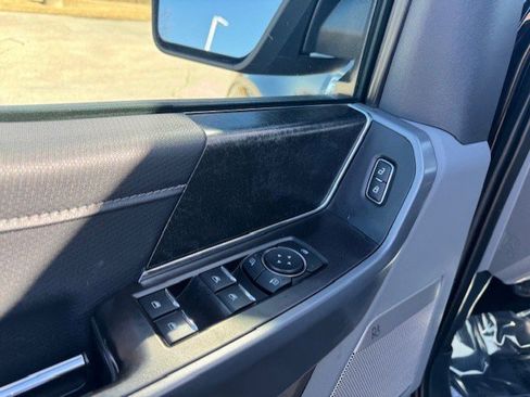 Used 2022 Ford F150 XLT w/ Equipment Group 302A High image 11