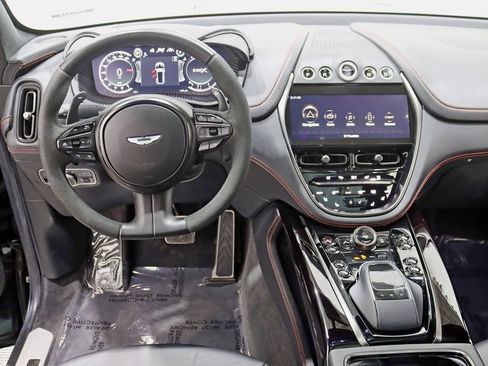Used 2024 Aston Martin DBX 707 image 15
