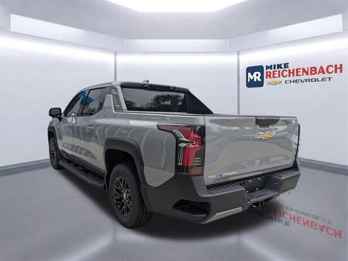 New 2026 Chevrolet Silverado EV LT AWD/4WD image 7