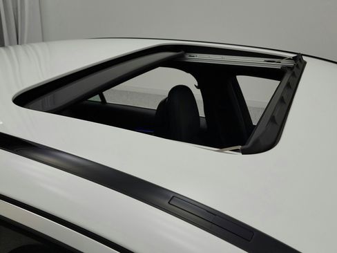 Used 2022 Mercedes-Benz C 300 Sedan image 23