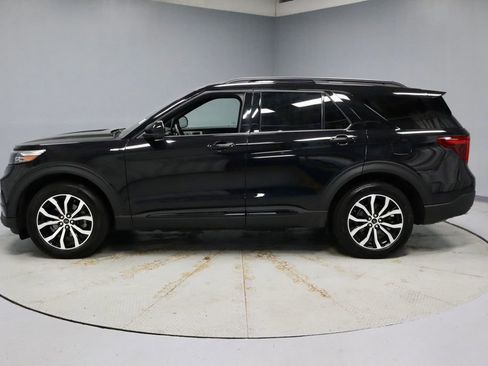 Used 2023 Ford Explorer ST-Line AWD/4WD image 9