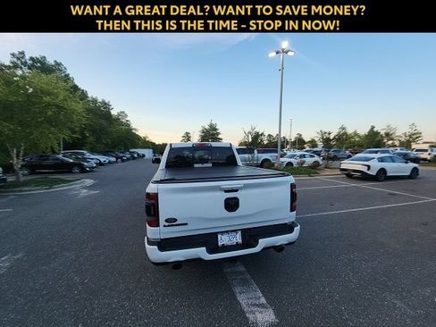 Used 2022 RAM 1500 Laramie RWD image 12
