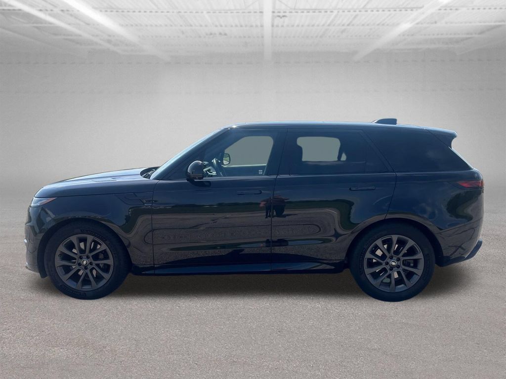 Used 2024 Land Rover Range Rover Sport Dynamic SE AWD/4WD image 2