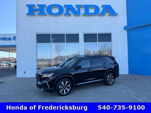 Certified 2025 Honda Pilot Elite image 1