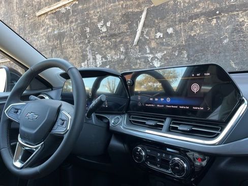 New 2026 Chevrolet Trax ACTIV image 30