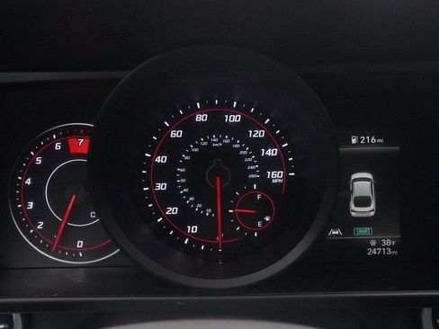 Used 2023 Hyundai Elantra SEL image 32