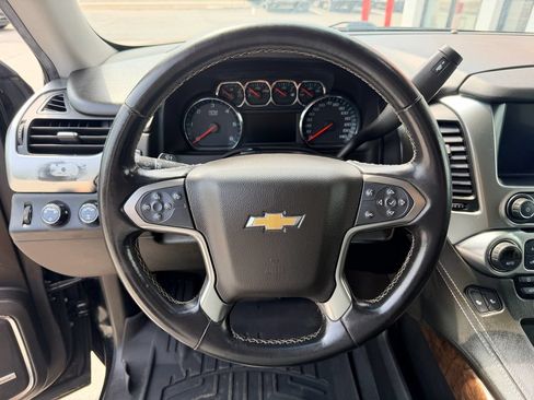 Used 2019 Chevrolet Tahoe LT w/ LT Midnight Edition AWD/4WD image 19