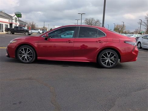 Certified 2023 Toyota Camry SE w/ Cold Weather Package image 4