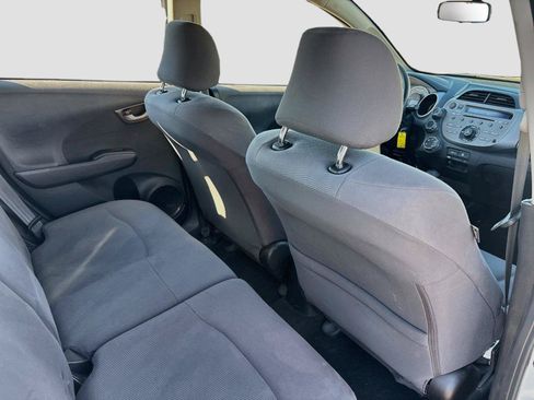 Used 2013 Honda Fit image 32