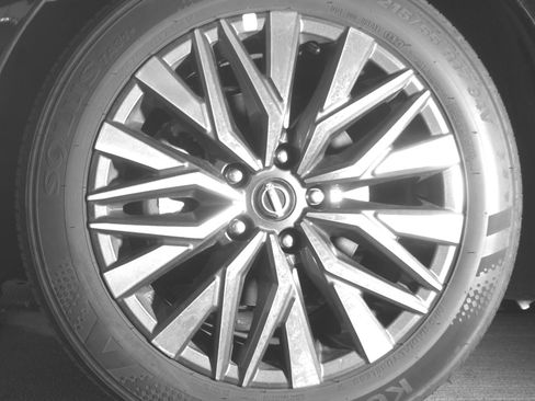 Used 2025 Nissan Altima 2.5 SV image 12