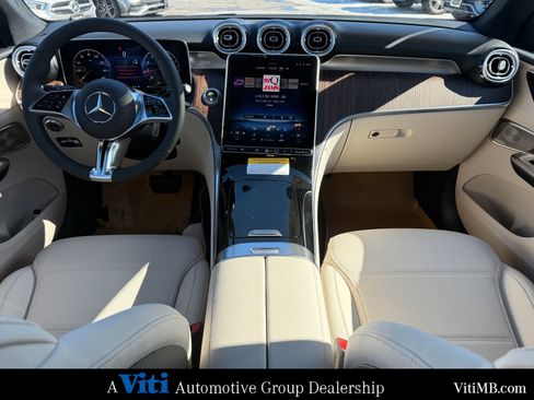 New 2026 Mercedes-Benz GLC 300 4MATIC image 2
