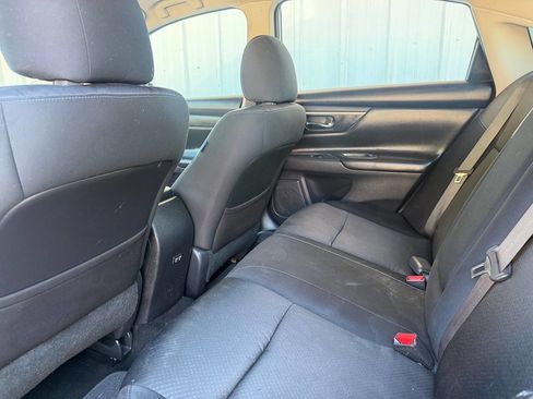 Used 2017 Nissan Altima 2.5 SR FWD image 19