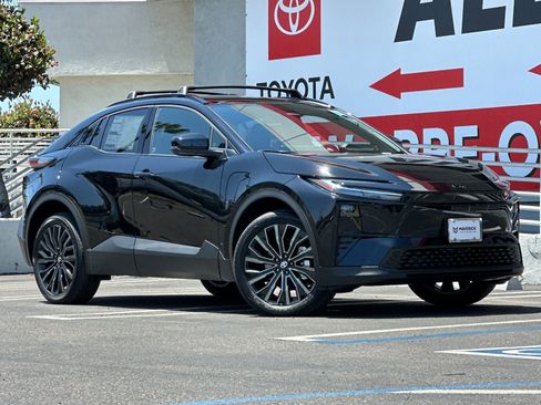 New 2026 Toyota C-HR AWD/4WD image 8